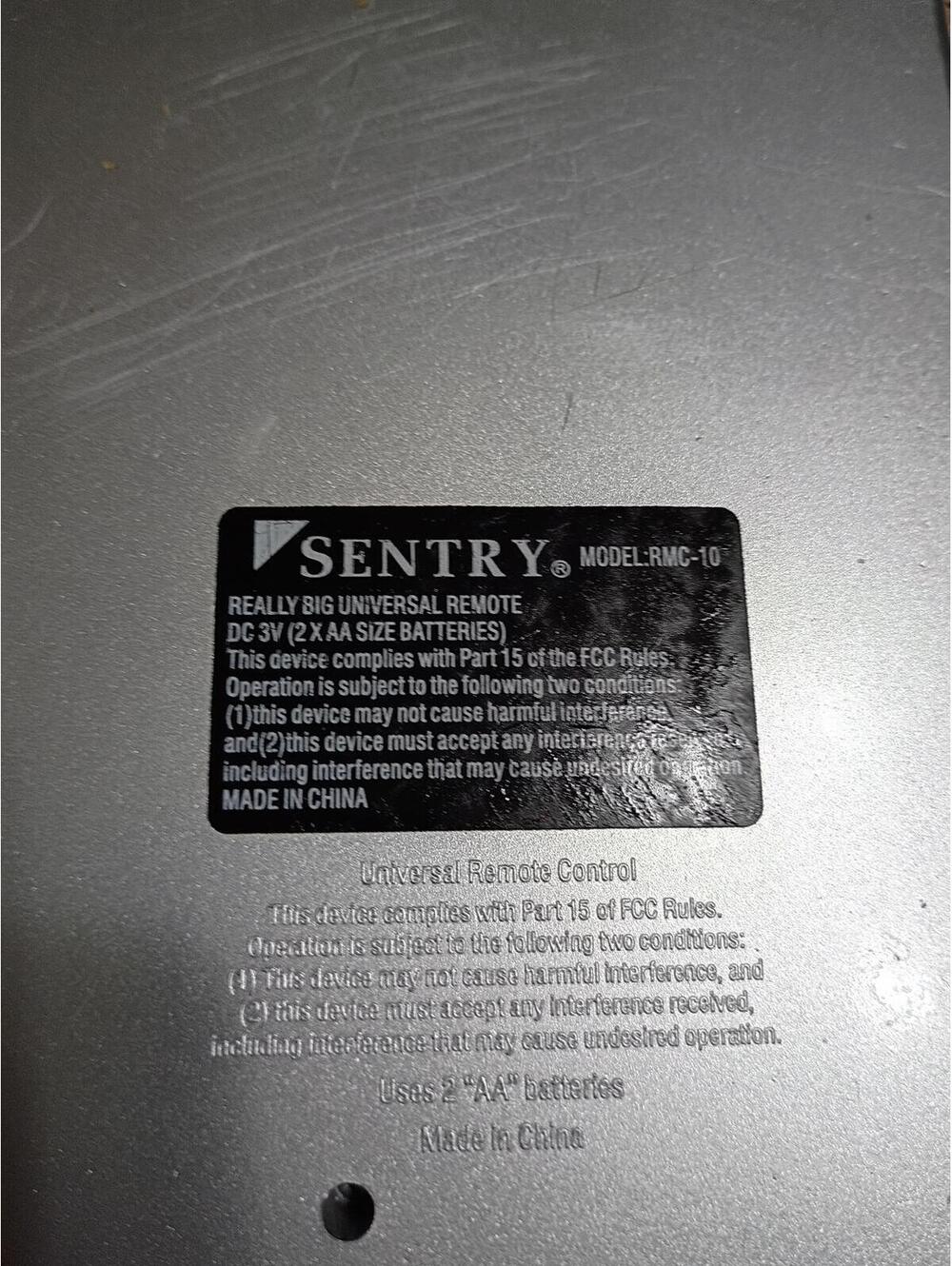 Sentry RMC-10 Really Big Universal Remote Control - Picture 2 of 3